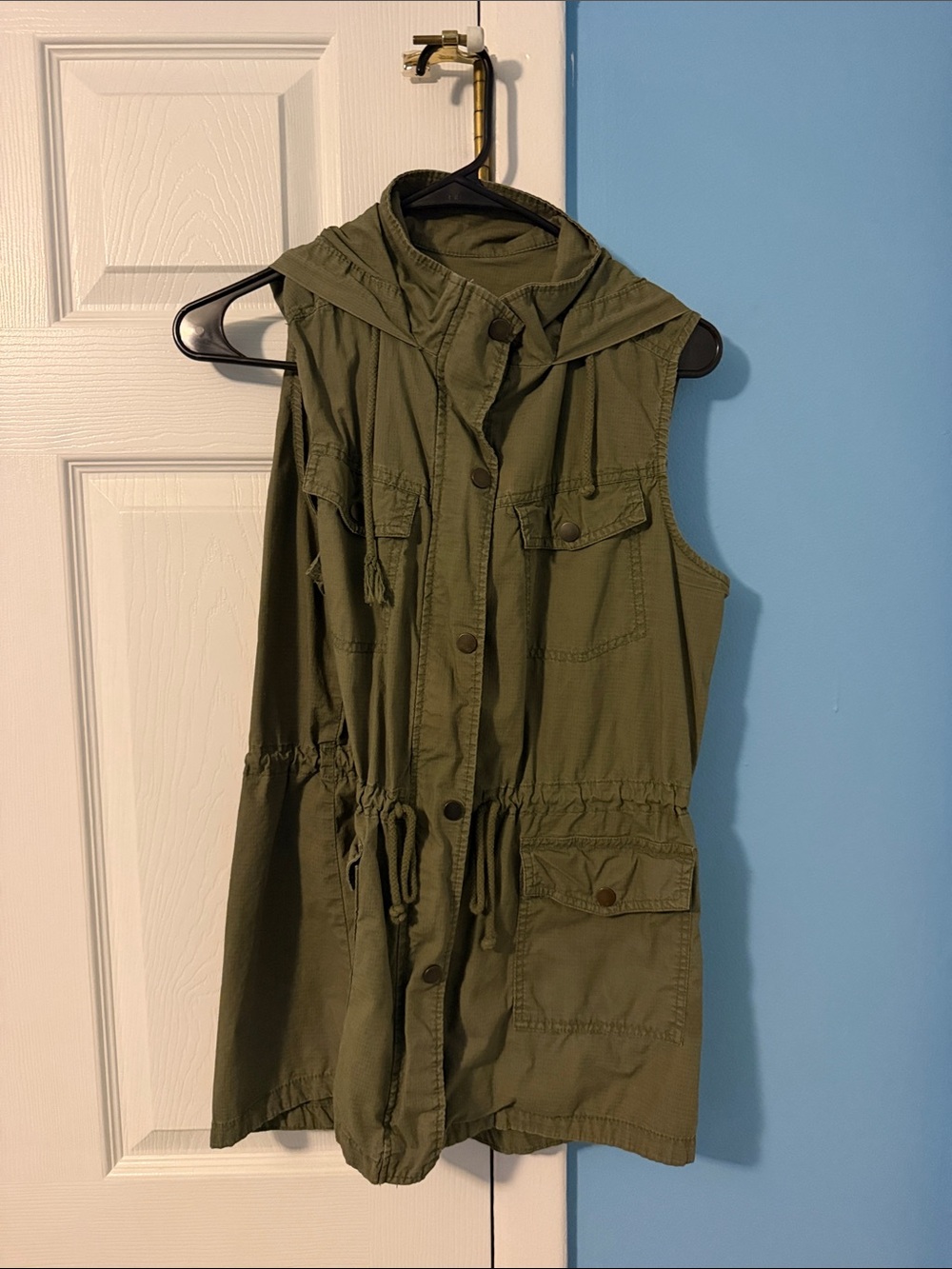 Mudd Olive Green Sleeveless Hooded Utility Vest